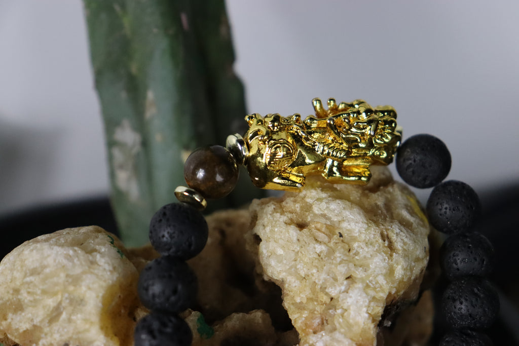 PIXIU with volcanic stone